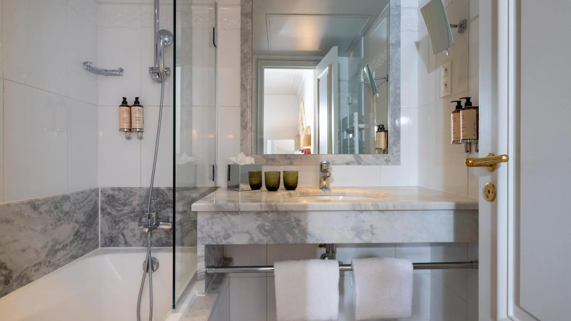 Le Lavoisier & 4* Paris