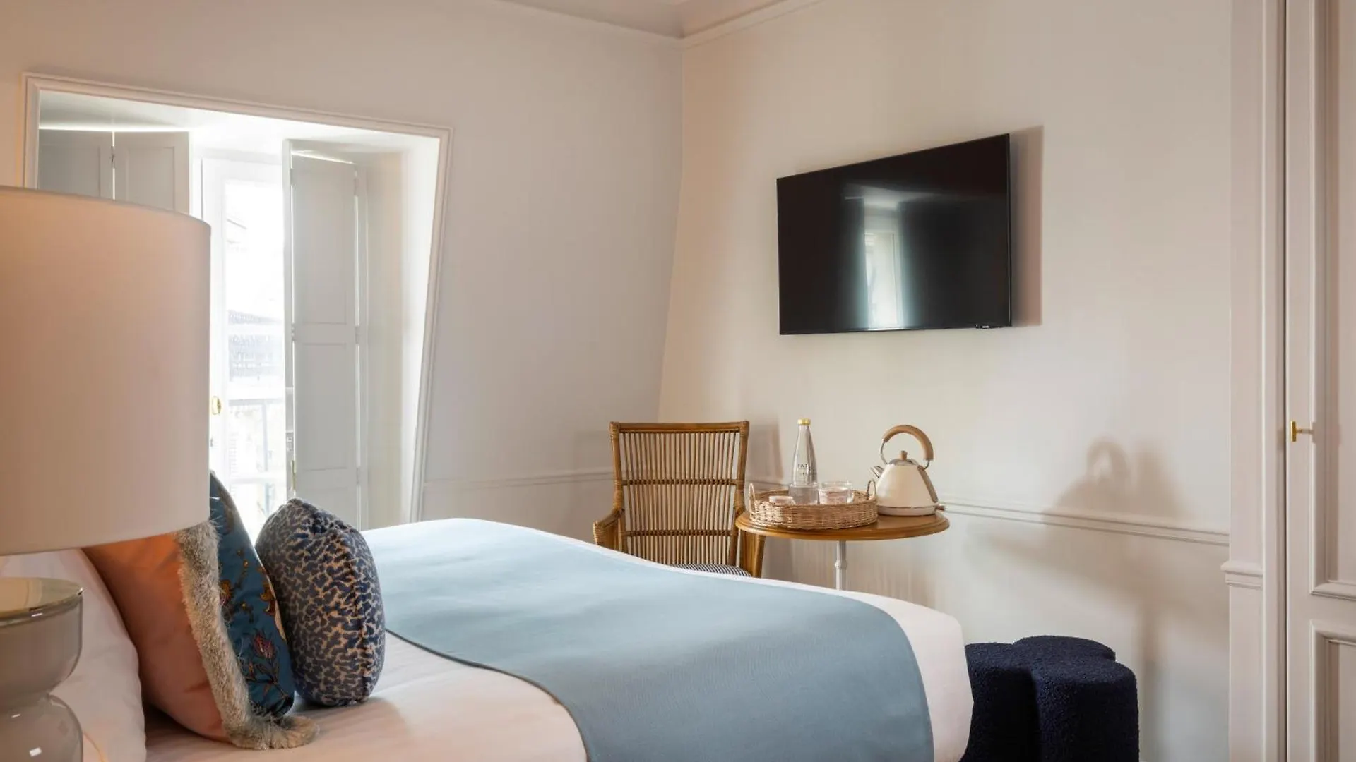 Hotel Le Lavoisier & Paris