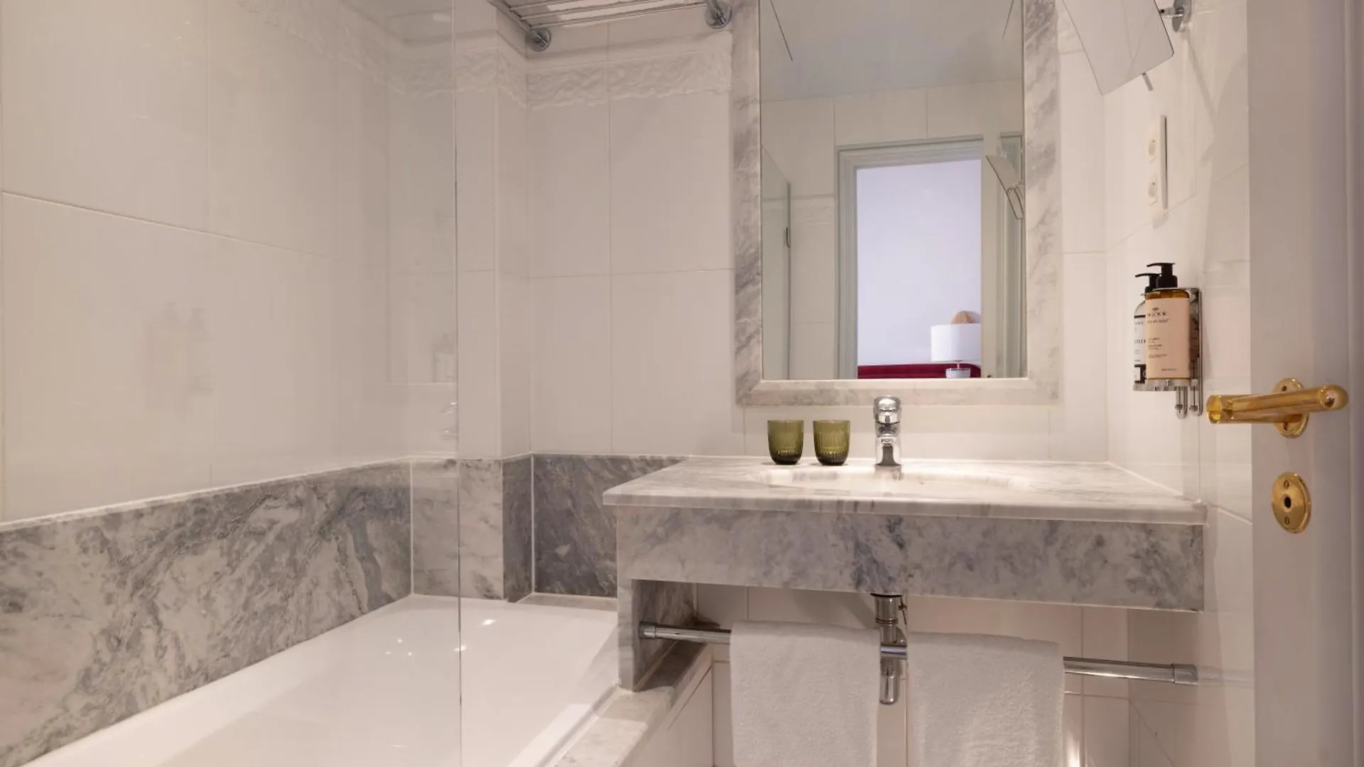 Hotel Le Lavoisier &